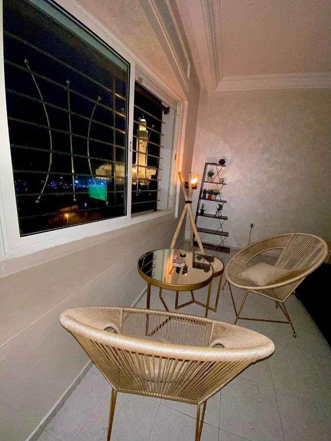 Bel Appartement Avec Une Belle Vue Sur La Grande Mosquee Hassan II Et La Mer Casablanca Exterior foto
